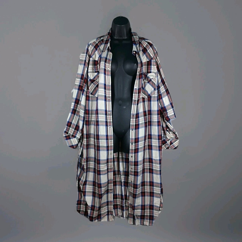 Plaid Longline Shirt Jacket in White and Brown